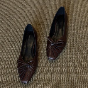 Escarpins à talon chaton en cuir véritable à bout carré avec nœud, chaussures rétro à enfiler pour femmes - Product Image 4
