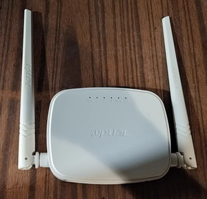 <span class=keywords><strong>Tenda</strong></span> N301 usato Router <span class=keywords><strong>WiFi</strong></span> <span class=keywords><strong>Modem</strong></span> 300Mbps 2.4Ghz 5Dbi Wireless Router domestico ONT per FTTP/FTTH/FTTB/FTTB/FTTX con 1 anno di garanzia - Product Image 2