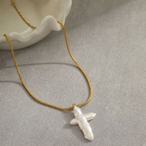 Kalung Liontin Salib Mutiara Barok Bentuk Tulang Ular Bahan Stainless Steel Aksesoris Leher Gaya Prancis Grosir - Product Image 3