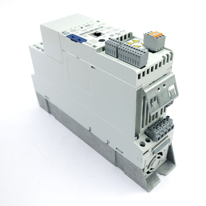 Lenze E84AVSCE1124VX0อินเวอร์เตอร์ความถี่ของใหม่และดั้งเดิมสำหรับเครื่องจักรอุตสาหกรรม - Product Image 2