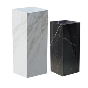 Sculpture en marbre minimaliste pour l'entrée d'un hôtel, stand d'art blanc et noir, base de piédestal, ornement - Product Image 1