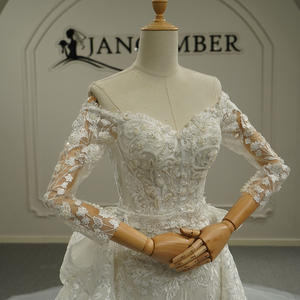 Gt26044 Vestido de Novia Moderno y Elegante de Encaje Francés con Manga Larga, Escote Corazón, Estilo Princesa, Cola de Capilla Desmontable, Sin Espalda, Largo hasta el Suelo - Product Image 5