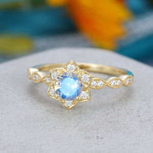 Ensemble de bagues de fiançailles en or rose unique, style vintage, demi-éternité, taille marquise, pierre de lune - Product Image 4