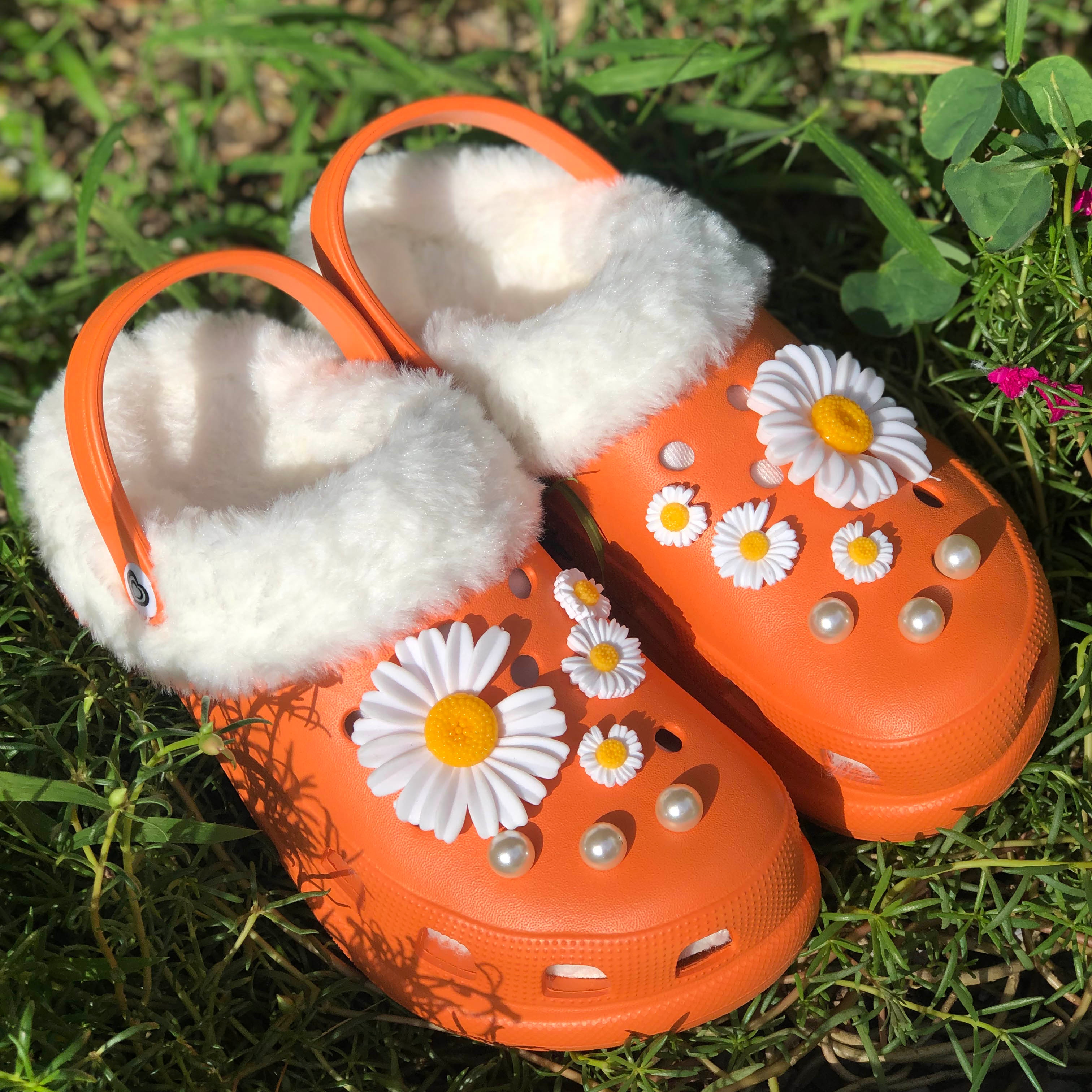 European And American Hole Shoes Winter Thick-Soled Beach Sandals Slippers Two Wear EVA Hole Shoes Plush Shoes