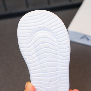 Nouvelles chaussures d'hiver pour enfants en gros, bottes à la cheville tendance pour bébés et tout-petits, garçons et filles, bottes <span class=keywords><strong>de</strong></span> <span class=keywords><strong>neige</strong></span> épaisses pour enfants - Product Image 5