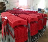 Coussin Croquis Chaise Conception Simple En Plastique Chaise Pliante pour Extérieur Intérieur Utilisation pour École Salle À Manger Pliant Camping