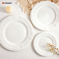 Assiettes en porcelaine, vaisselle de luxe, service de table raffiné, ensembles de dîner en céramique, vaisselle décorative nordique en New Bone China pour mariage