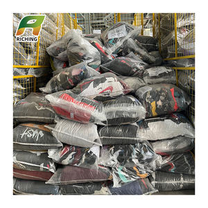 فساتين مستعملة للسيدات بالجملة وبيع بالات ملابس مستعملة مستوردة للنساء من الدرجة الأولى إلى أفريقيا والشرق الأوسط - Product Image 1