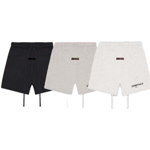 Completo Set Essenziale SS22 da Uomo: Pantaloncini e T-shirt in Colore Avena Chiaro e Avena Scuro, Pantaloncini Oversize Elasticizzati e Maglietta a Maniche Corte - Product Image 4