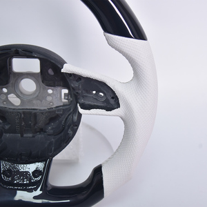Volante in Pelle Completo Personalizzato per <span class=keywords><strong>Audi</strong></span> A5, Modificato con Dettagli in Pelle Lucida, Pelle Scamosciata e Pelle Traforata, Upgrade Personalizzato - Product Image 2