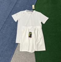 Ensemble de course à séchage rapide pour hommes, t-shirt à manches courtes respirant et short de sport avec détails réfléchissants pour l'entraînement en plein air