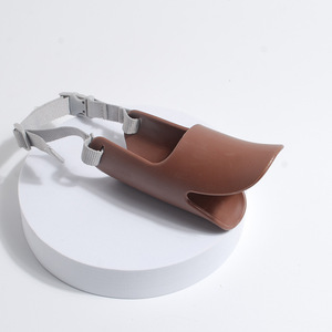 Divertida funda de bozal para perro mascota en forma de pico de pato abierta y transpirable sin hacer que la boca se sienta tapada hecha de material de silicona seguro - Product Image 2