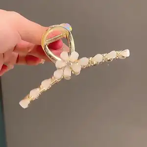 Temperament Bloem Haarclip Vrouwen Zomer Metaal Grote Haai Clip Achterkant Van Het Hoofd 2024 Nieuwe Haaraccessoire Metalen Haarklauw Clip