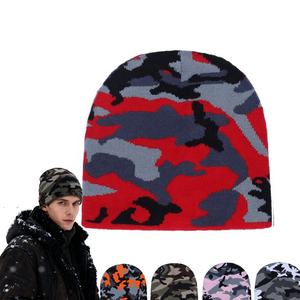 Chapeau d'hiver chaud pour homme avec jacquard camouflage décontracté, bonnet en tricot camouflage avec broderie 3D en stock - Product Image 1