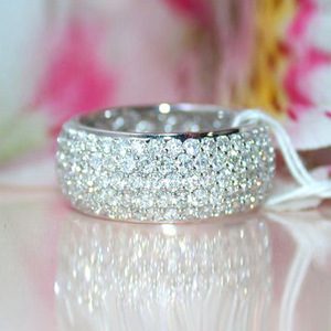 Anello di Lusso Scintillante per Donna, Elegante Gioiello per Fidanzamento e Matrimonio, Accessorio Moda Regalo - Product Image 1