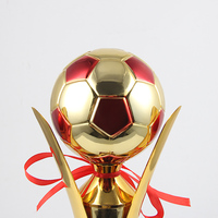 Trophée de football de Base rouge de haute qualité Prix Sport et compétition de jeu Champion Souvenir Trophée Coupe Football Trophée en plastique
