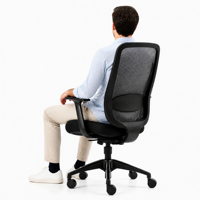Chaise de bureau ergonomique à dossier haut en mesh respirant, avec support lombaire réglable, fabriquée par un fabricant chinois.