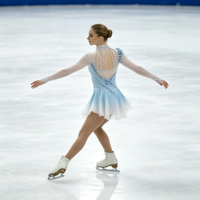 Robe de patinage et de danse dégradé bleu clair et blanc, asymétrique à une épaule, manches longues en maille, strass, pour enfants et adultes, compétition et performance
