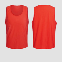 Bavoirs d'entraînement de football à prix réduit Gilet de football personnalisé et coloré de haute qualité pour hommes