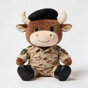 בובת פרה צעצוע קטיפה בהתאמה אישית עם הסוואה, חייל פרה ממולא, למותג פרטי וסיטונאות בכמויות גדולות - Product Image 1