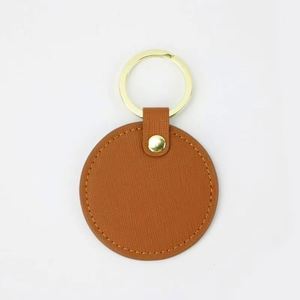 Porte-clés rond en cuir personnalisé avec logo, durable, pour voiture et sac – Meilleure vente - Product Image 6