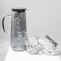 Lot de 7 pièces en gros pour salle à manger, ensemble de carafes à eau rondes de grande taille avec couvercle et plateau, verres avec couvercle, emballage cadeau personnalisé couleur tendance