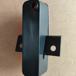 Luz Trasera LED Universal con Lente Roja de 12V para Actualización y Modificación - Product Image 4