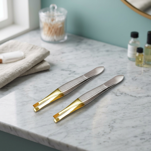 (Paquete de 2) Pinzas de Acero Inoxidable con Punta Puntiaguda, Tono Dorado, 4 Pulgadas, para Depilar Cejas, Herramientas de Cuidado de Belleza, Logotipo Personalizable, Acabado Satinado - Product Image 2