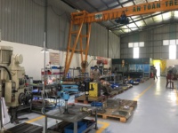 Molde de Inyección de Plástico Personalizado CNC para Vehículos con Piezas de Silicona - HANOI MOULD TECHNOLOGY