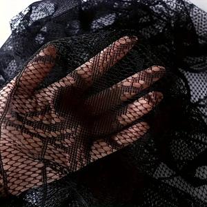 <span class=keywords><strong>Chemin</strong></span> <span class=keywords><strong>de</strong></span> <span class=keywords><strong>table</strong></span> en toile d'araignée en <span class=keywords><strong>dentelle</strong></span> <span class=keywords><strong>de</strong></span> polyester noir 1pc | Cadeau <span class=keywords><strong>de</strong></span> fête d'Halloween américain Décoration <span class=keywords><strong>de</strong></span> salle à manger, Festival des fantômes - Product Image 5