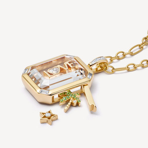 <span class=keywords><strong>Collana</strong></span> con Ciondolo Portafoto Trasparente in Acciaio Inox Placcato Oro 18K con Zirconi Apribile Catena Retrò per Clavicola - Product Image 1