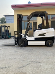 2025 nouvel entrepôt de chariot élévateur de marque chinoise utilisation extérieure 2 tonnes 2.5 tonnes 3 tonnes chariot élévateur diesel avec accessoires en option - Product Image 3