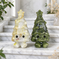 Figurine d'arbre de Noël mignonne sculptée à la main en pierre précieuse naturelle, statue d'arbre en cristal, décoration d'intérieur, artisanat en cristal, cadeau