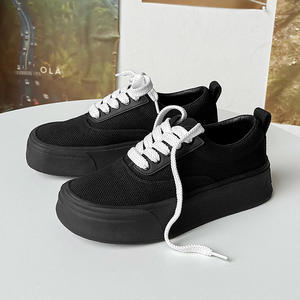 Chaussures pour hommes, respirantes, été 2026, nouveau style, baskets décontractées et sportives pour couple, en toile noire, tendance, polyvalentes, à semelle épaisse - Product Image 1