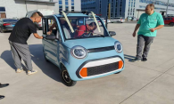 Fourgonnette de livraison électrique alternative, voiture électrique 2 portes 4 places pour la famille, EV personnalisable, porte-bagages en aluminium, 1000W