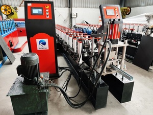 Machine de profilage en acier C, portes à cantilever, machine de formage à rouleaux de profil C, rails de porte à enroulement, ligne de production - Product Image 3
