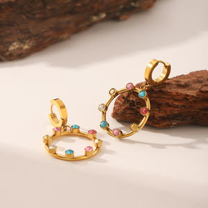 أقراط دائرية من الفولاذ المقاوم للصدأ مطلية بالذهب PVD متعددة الألوان من KITI للنساء، عصرية وبالجملة - Product Image 6