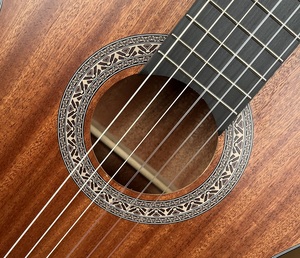 <span class=keywords><strong>Guitarra</strong></span> clásica recortada con acabado mate a bajo <span class=keywords><strong>precio</strong></span> de la marca Aiersi con color natural - Product Image 3