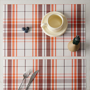 Salvamanteles minimalista japonés cuadrado, anti-quemaduras, aislante del calor, para uso en cocina y comedor, diseño naranja y rojo - Product Image 1