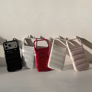 Funda de Piel Sintética de Lujo con Diseño 3D de Cuerno de Diablo para <span class=keywords><strong>iPhone</strong></span> 13 Pro 18/17/16 Pro Max, Moderna y Resistente a Impactos - Product Image 1