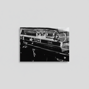 Toile de tableau de bord vintage Cadillac : Art imprimé rétro pour l'intérieur de voiture, Art sur verre trempé - Product Image 2