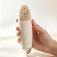 Nettoyeur de peau sonique rechargeable 2 en 1, imperméable, grattoir sonique, brosse nettoyante électrique pour le visage en silicone pour un nettoyage en profondeur des pores