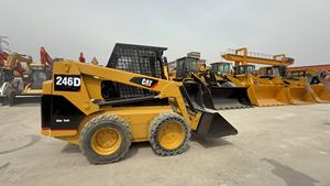 รถตักล้อยางมือสอง Caterpillar 246D/246C พร้อมน้ำหนักบรรทุก 1000 กก. เครื่องยนต์ Deutz พร้อมลูกปืนและชุดเกียร์ - Product Image 2