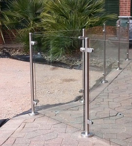 Système de garde-corps en <span class=keywords><strong>verre</strong></span> extérieur sans cadre SUS304 en acier inoxydable résistant aux intempéries poteaux de serrage en <span class=keywords><strong>verre</strong></span> Poutres <span class=keywords><strong>a</strong></span> <span class=keywords><strong>Fixation</strong></span> <span class=keywords><strong>Verre</strong></span> - Product Image 2