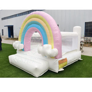 Casa Inflable de Brinco con Diseño de Arcoíris Pastel y Nubes Blancas - PVC Comercial Personalizable para Alquiler de Fiestas Infantiles en Interiores/Exteriores - Product Image 3