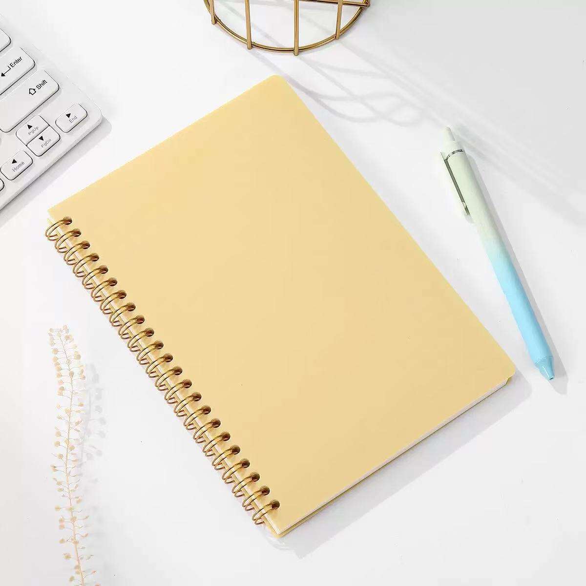 สีเหลือง