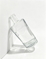 Bouteille à liqueur en verre transparent, vente en gros et logo personnalisé, corps rond, bouchon en liège, gravure givrée, 500ml 700ml 750ml, spiritueux, best-seller