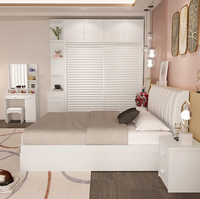 Ensemble de meubles de chambre à coucher modernes et luxueux, armoire et coiffeuse convertibles en lit simple avec rangement pour appartement