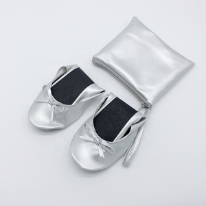 Ballerine Pieghevoli Leggere Personalizzate con Logo per Donna, Ideali per Matrimoni, Estate e Primavera - Product Image 4