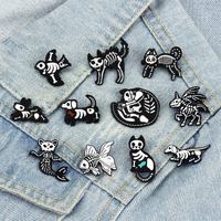 Pin Enamel 3D Kerangka Hewan Punk Gothic untuk Anjing Burung, Lapisan Nikel Hitam, Perhiasan Halloween, Lencana Logam, Hadiah untuk Teman